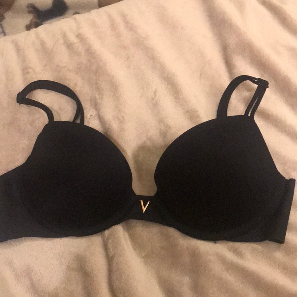 VICTORIAS SECRET push up bra